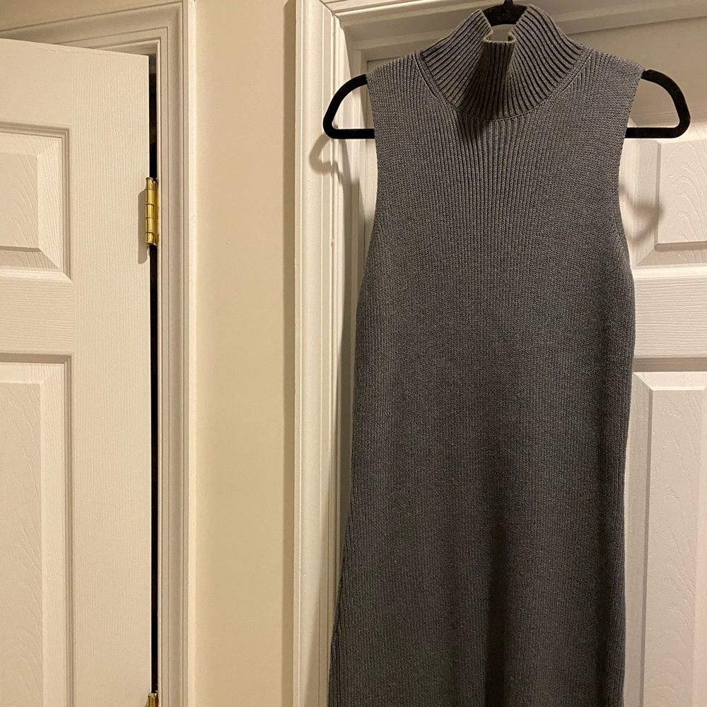 Grey Sleeveless Sweaterdress